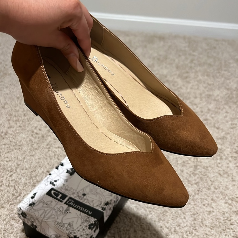 Chinese Laundry Brown Suede Wedges